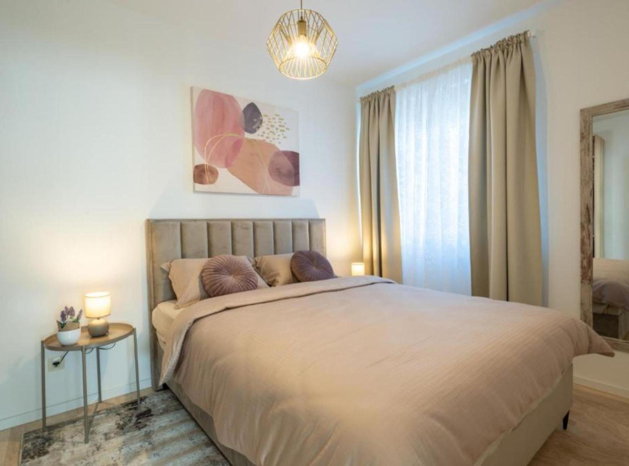 Apartment Kona - Free Parking & Self Check-In Ivanja Reka Exteriör bild