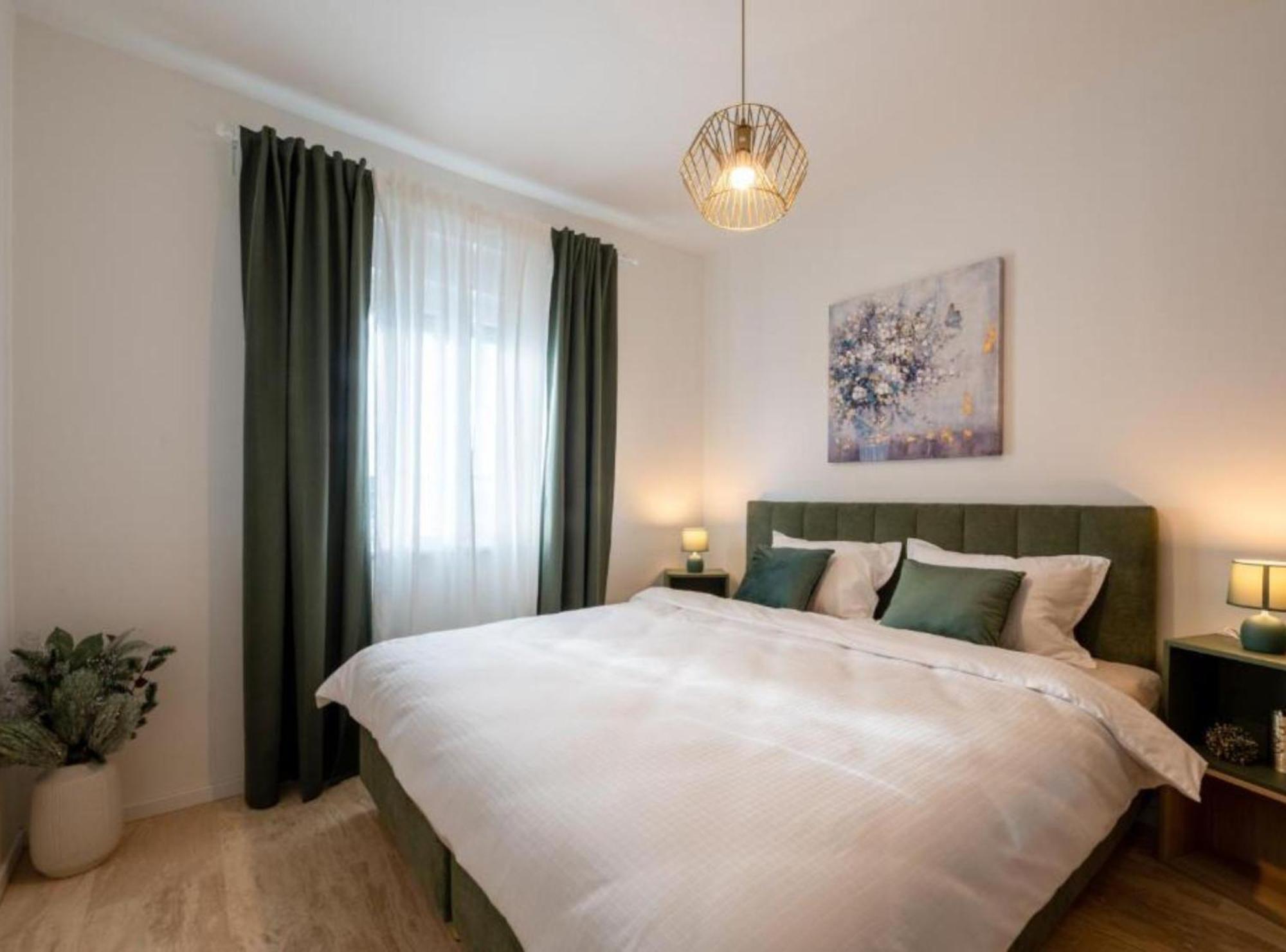 Apartment Kona - Free Parking & Self Check-In Ivanja Reka Exteriör bild